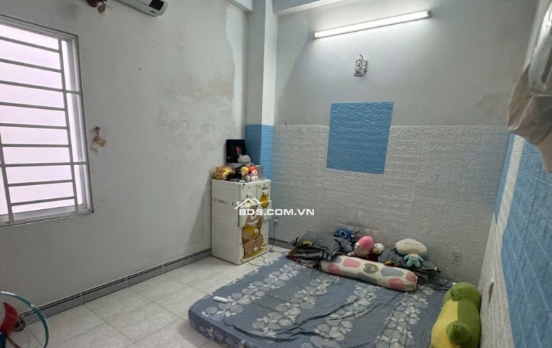 Bán nhà Hẻ xe hơi 4m Bàu cát, 4 Tầng 110m2 (4x28m) Gía tốt Trung tâm Tân Bình. chỉ 13.8 tỷ